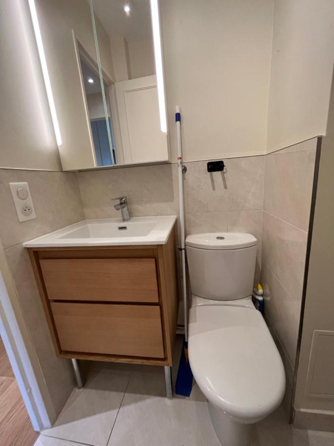 Dream Dwell Paris -Studio With Balcony 800M To Trocadero And Tour Eiffel Экстерьер фото