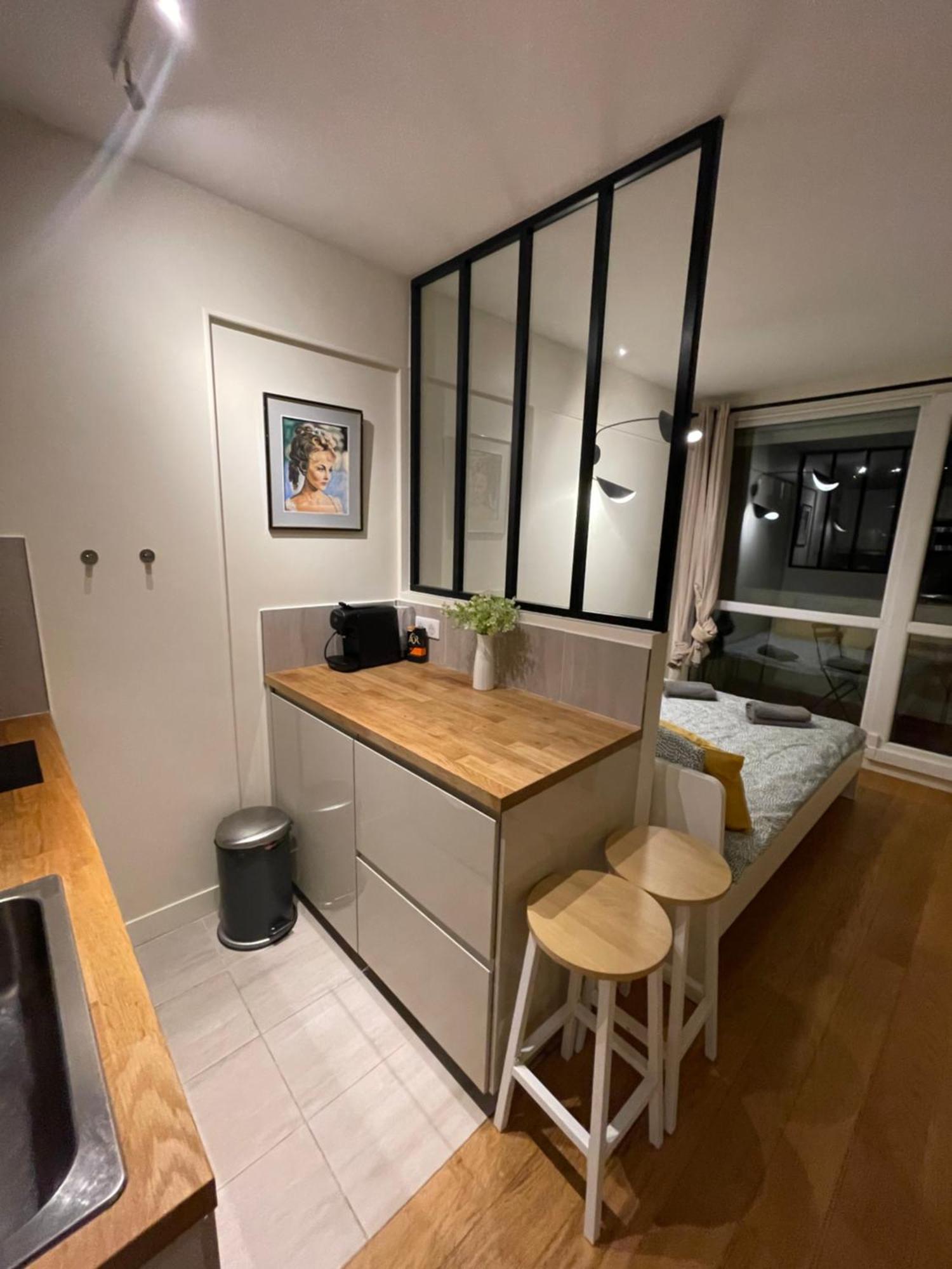 Dream Dwell Paris -Studio With Balcony 800M To Trocadero And Tour Eiffel Экстерьер фото
